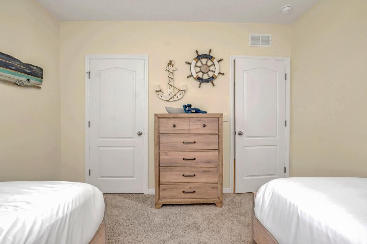 Pool-Jacuzzi Villa 6B Near Disney Davenport! Exterior photo