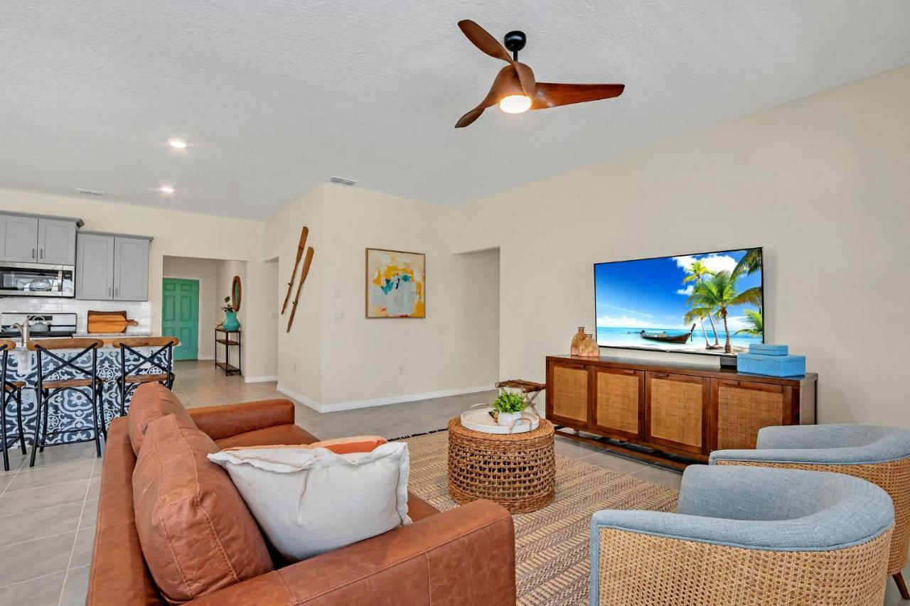 Pool-Jacuzzi Villa 6B Near Disney Davenport! Exterior photo
