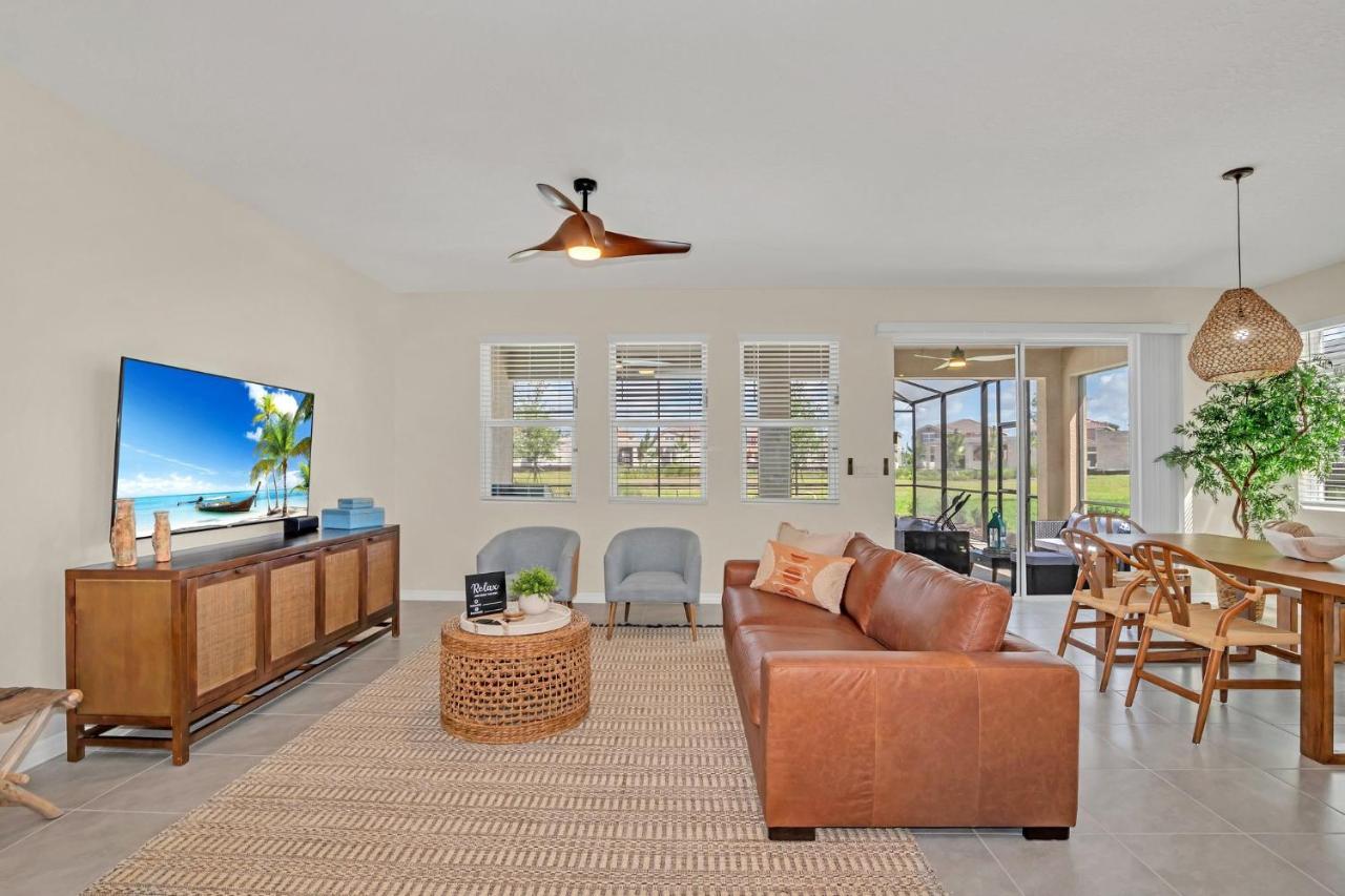 Pool-Jacuzzi Villa 6B Near Disney Davenport! Exterior photo