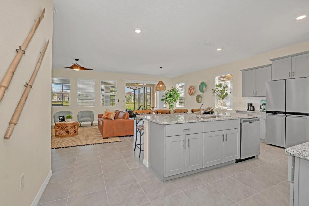 Pool-Jacuzzi Villa 6B Near Disney Davenport! Exterior photo